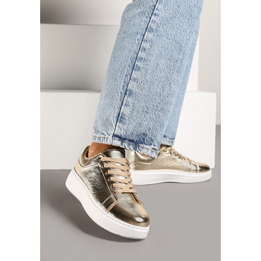 Złote Metaliczne Sneakersy Vices na Płaskiej Podeszwie Syliel ze sklepu renee.pl w kategorii Buty sportowe damskie - zdjęcie 176427860