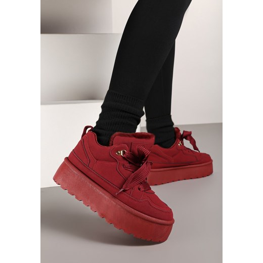 Bordowe Sneakersy Vices w Stylu Śniegowców na Platformie z Ozdobnym Futerkiem Nalirea ze sklepu born2be.pl w kategorii Buty sportowe damskie - zdjęcie 176431734