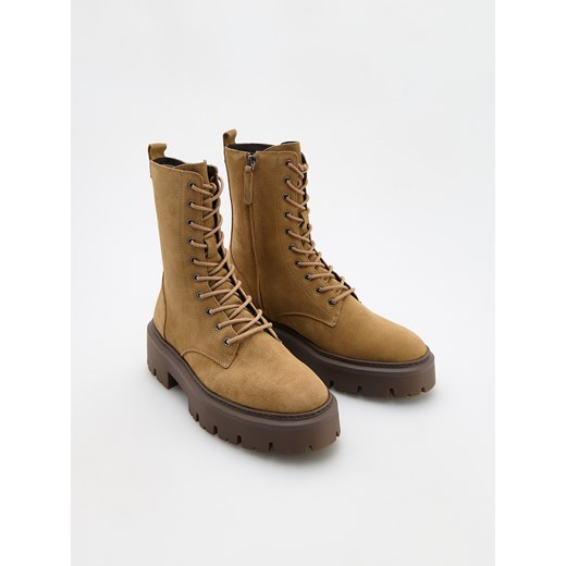 Reserved - Zamszowe botki - beżowy Reserved 41 Reserved