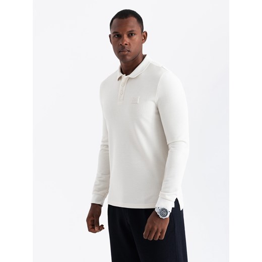 Strukturalny longsleeve męski polo z naszywką – biały V2 OM-POLS-0131 ze sklepu ombre w kategorii T-shirty męskie - zdjęcie 176444404