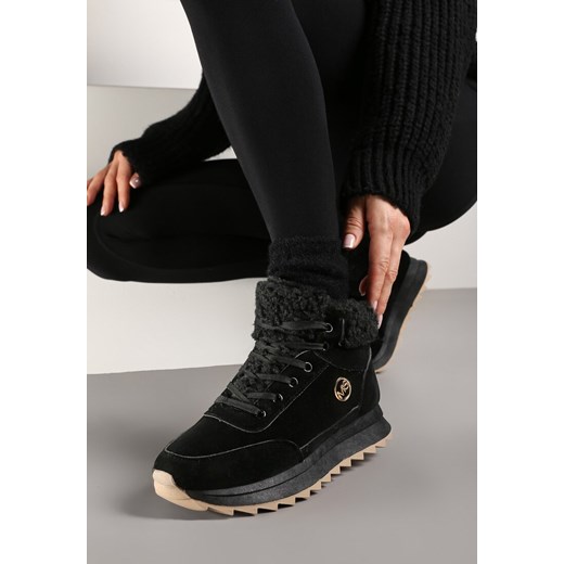 Czarne Sneakersy Mocno Ocieplone Sztucznym Futerkiem Rosanas ze sklepu born2be.pl w kategorii Buty sportowe damskie - zdjęcie 176471563