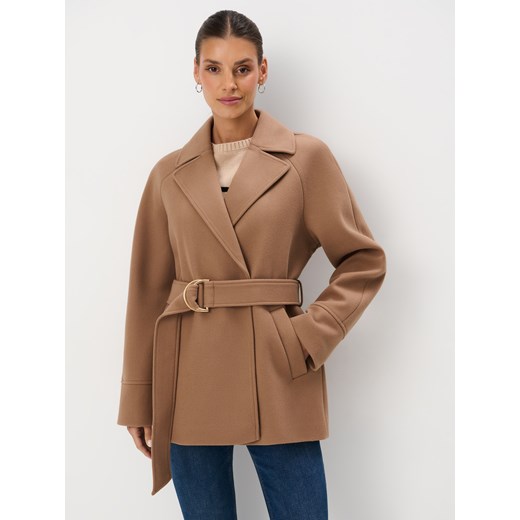 Mohito - Brązowy krótki trencz - brązowy ze sklepu Mohito w kategorii Płaszcze damskie - zdjęcie 176477282