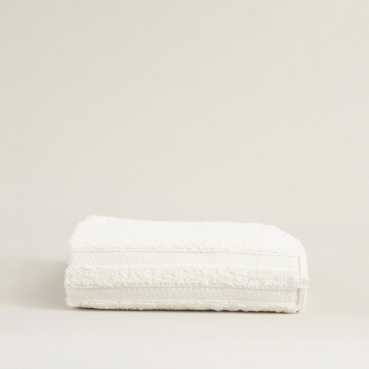 Ręcznik Essence 30x50 cm pure white ze sklepu dekoria.pl w kategorii Ręczniki - zdjęcie 176536444