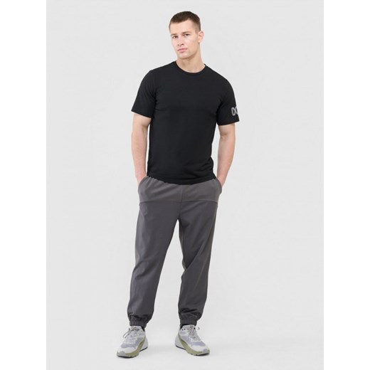Męski t-shirt basic Outhorn OTHWAW24TTSHM2438 - szary Outhorn M Sportstylestory.com