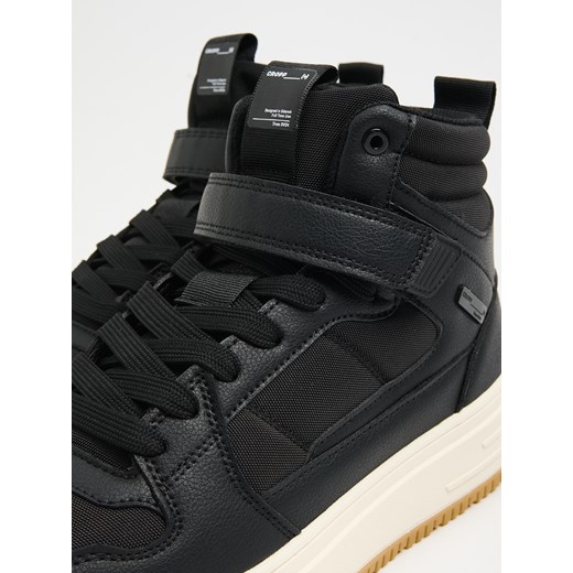 Cropp - Czarne sneakersy za kostkę - czarny Cropp 42 Cropp