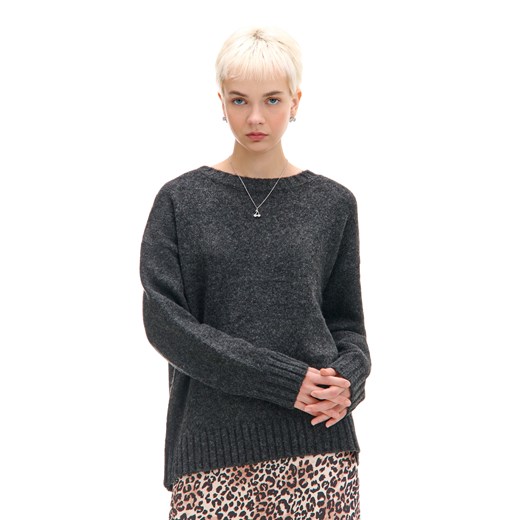 Cropp - Ciemnoszary gładki sweter - szary ze sklepu Cropp w kategorii Swetry damskie - zdjęcie 176576903