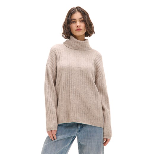 Cropp - Beżowy sweter z golfem - beżowy ze sklepu Cropp w kategorii Swetry damskie - zdjęcie 176576922