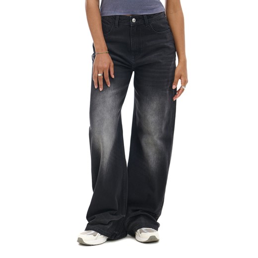 Cropp - Jeansy wide leg typu barrel - czarny ze sklepu Cropp w kategorii Jeansy damskie - zdjęcie 176578033