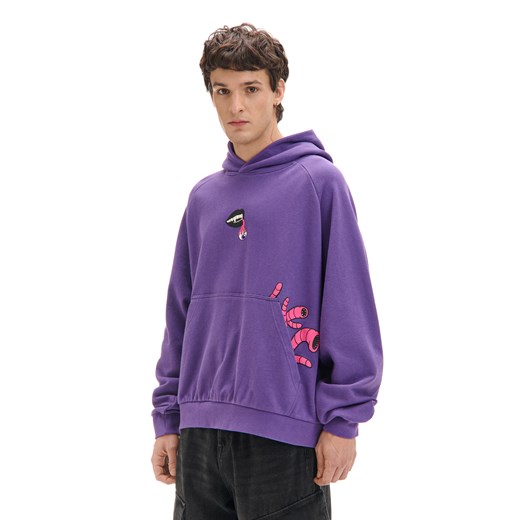 Cropp - Fioletowa bluza z kapturem i nadrukami - fioletowy ze sklepu Cropp w kategorii Bluzy męskie - zdjęcie 176579420