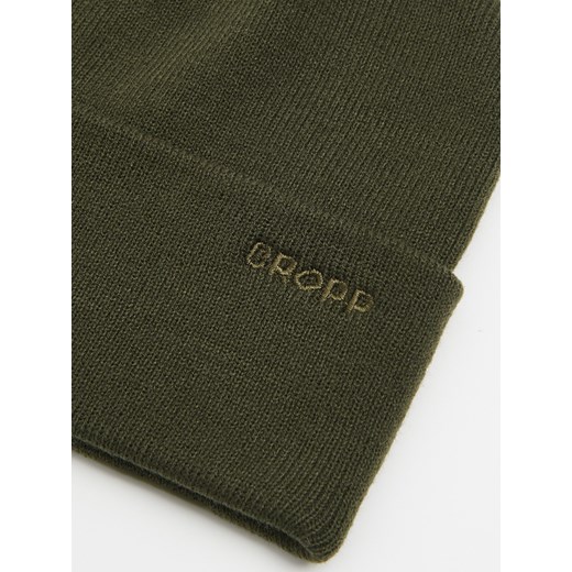 Cropp - Oliwkowa czapka beanie z naszywką - zielony Cropp Uniwersalny okazja Cropp