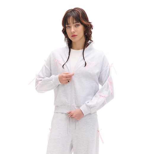 Cropp - Bluza ze stójką i kokardami - jasny szary ze sklepu Cropp w kategorii Bluzy damskie - zdjęcie 176579572