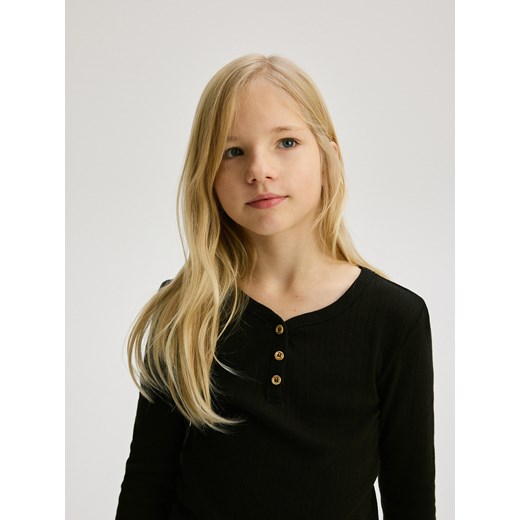 Reserved - Koszulka z guzikami przy dekolcie - czarny Reserved 122/128 (6-8 lat) Reserved