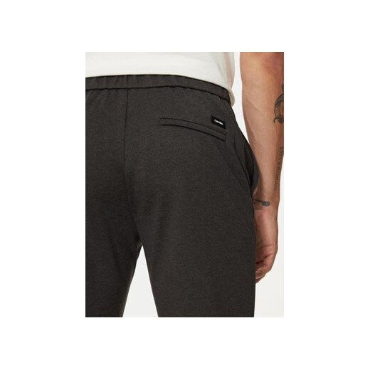 Calvin Klein Spodnie materiałowe K10K113647 Szary Comfort Fit Calvin Klein 34_34 MODIVO