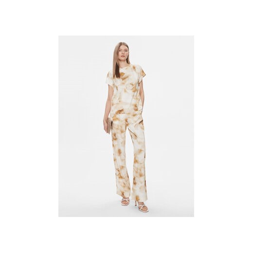 Calvin Klein Spodnie materiałowe K20K206884 Beżowy Regular Fit Calvin Klein 36 MODIVO