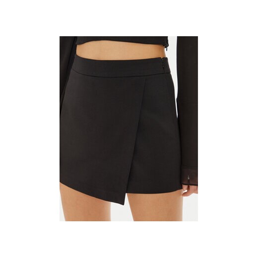 Gina Tricot Szorty materiałowe 23419 Czarny Regular Fit Gina Tricot 36 MODIVO