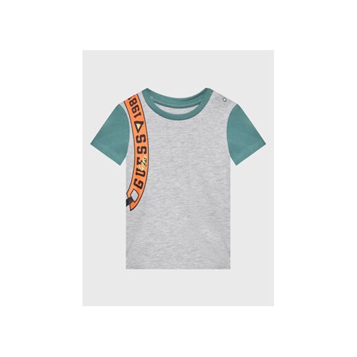 Guess Komplet t-shirt i szorty sportowe I3RG17 K9ND0 Kolorowy Regular Fit Guess 3_6M MODIVO