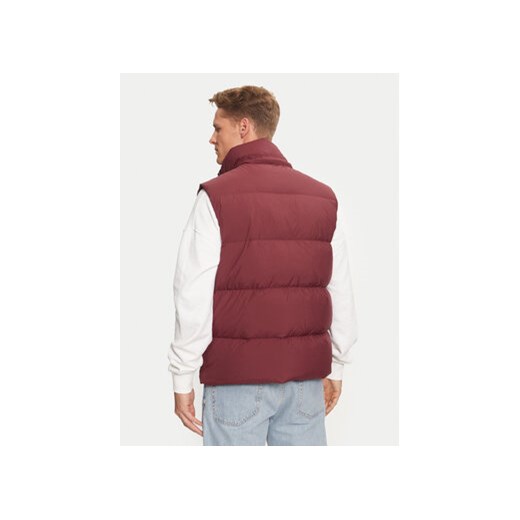 Tommy Jeans Kamizelka Essential DM0DM20465 Czerwony Regular Fit ze sklepu MODIVO w kategorii Kamizelki męskie - zdjęcie 176704094