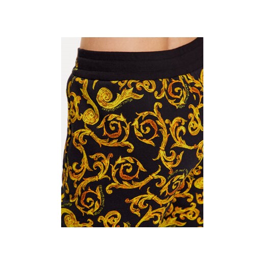 Versace Jeans Couture Spodnie dresowe 74HAA310 Czarny Regular Fit XS MODIVO