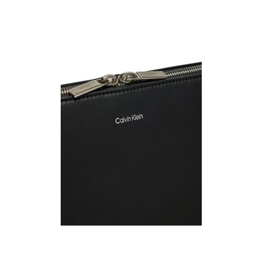 Calvin Klein Etui na laptopa Ck Sleek Folio K50K513035 Czarny Calvin Klein uniwersalny MODIVO