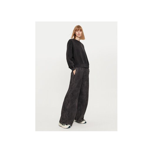 Deha Spodnie dresowe C12175 Czarny Relaxed Fit Deha XS MODIVO
