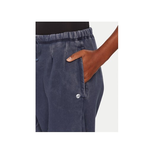 Deha Spodnie dresowe C12165 Granatowy Loose Fit Deha L MODIVO