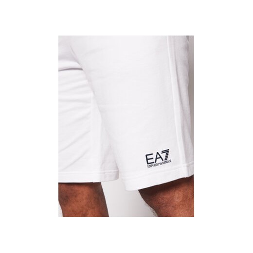 EA7 Emporio Armani Szorty sportowe 8NPS02 PJ05Z 1100 Biały Regular Fit XL MODIVO