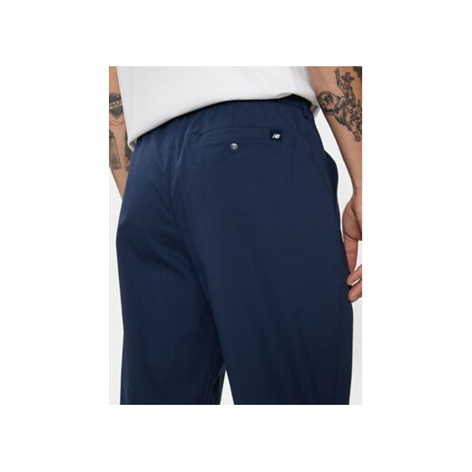 New Balance Spodnie materiałowe Athletics Standard MP43554NNY Granatowy Regular New Balance S MODIVO