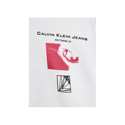 Calvin Klein Jeans Bluza Photograph IB0IB01947 Biały Regular Fit 10Y MODIVO