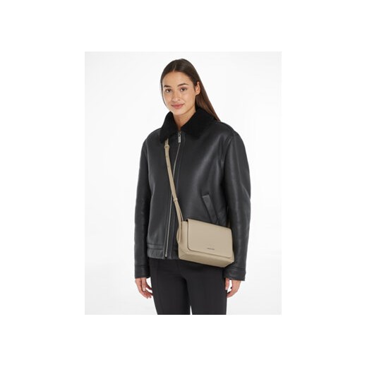 Calvin Klein Torebka Archetypes Twist Crossbody K60K611072 Beżowy Calvin Klein uniwersalny MODIVO