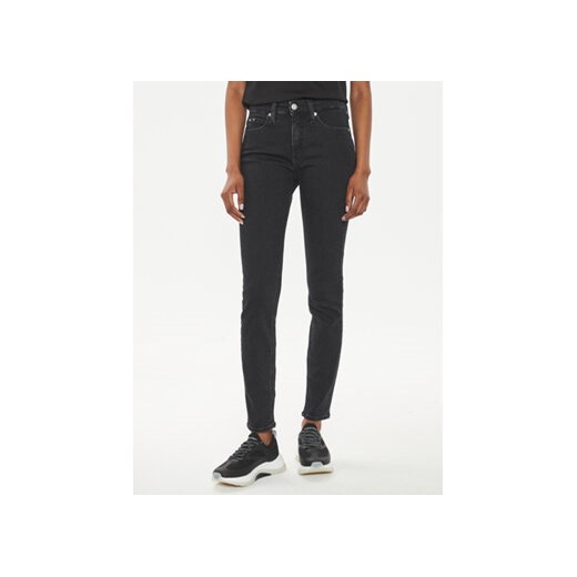 Calvin Klein Jeans Jeansy J20J223632 Czarny Skinny Fit ze sklepu MODIVO w kategorii Jeansy damskie - zdjęcie 177119450