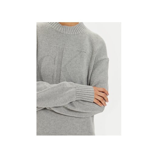 Calvin Klein Jeans Sukienka dzianinowa Intrasia J20J224923 Szary Relaxed Fit S MODIVO