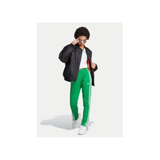 adidas Spodnie dresowe adicolor SST IK6601 Zielony Slim Fit XS MODIVO