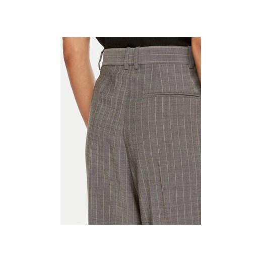 Boss Spodnie materiałowe Tetiama 50525850 Szary Relaxed Fit 46 MODIVO