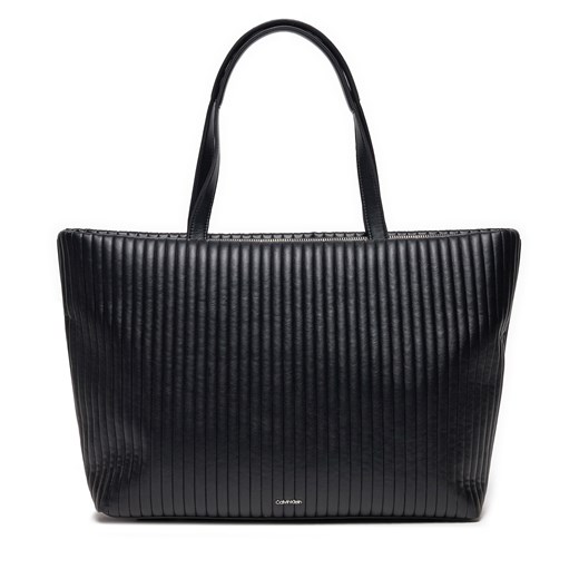 Torebka Calvin Klein Mini Line Quilt Medium Shopper K60K613077 Czarny Calvin Klein one size eobuwie.pl