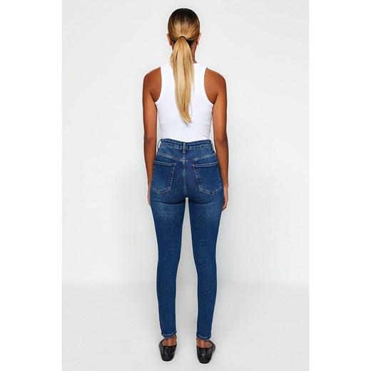 trendyol Dżinsy - Skinny fit - w kolorze granatowym Trendyol 40 okazyjna cena Limango Polska