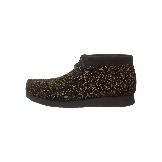 Clarks Skórzane trzewiki &quot;Wallabee Go&quot; w kolorze czarnym ze sklepu Limango Polska w kategorii Buty zimowe dziecięce - zdjęcie 177476850