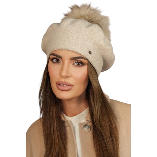 Beret Damski Zimowy Wełniany Z Pomponem Eco Kolor Jasny Beżowy Kamea-Fuji Kamea Kamea