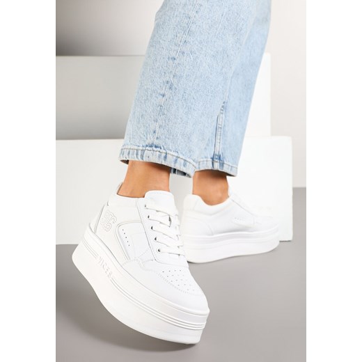 Białe Sneakersy Vices na Platformie Ozdobione Metalicznymi Aplikacjami Nelanil ze sklepu renee.pl w kategorii Buty sportowe damskie - zdjęcie 177562814