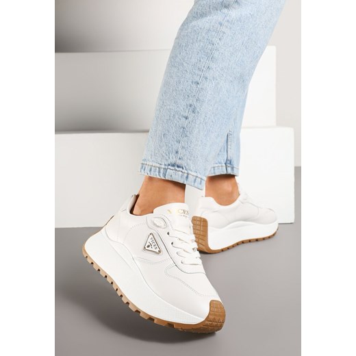 Białe Sneakersy Vices na Grubej Podeszwie z Metaliczną Ozdobą Nelastra ze sklepu born2be.pl w kategorii Buty sportowe damskie - zdjęcie 177572920
