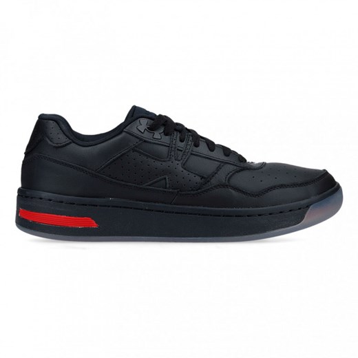 Męskie sneakersy Under Armour UA Court 96 - czarne ze sklepu Sportstylestory.com w kategorii Buty sportowe męskie - zdjęcie 177576140