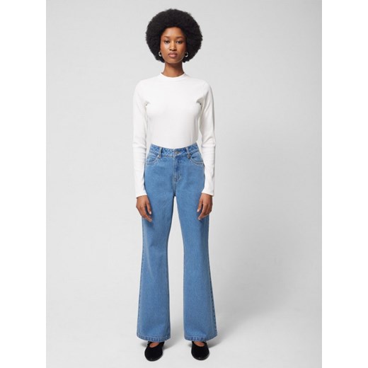 Damskie jeansy Outhorn OTHWSS24TTROF726 - niebieskie Outhorn M Sportstylestory.com okazja
