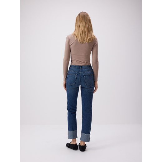 Reserved - Jeansy slim fit z podwiniętymi nogawkami - granatowy Reserved 42 Reserved