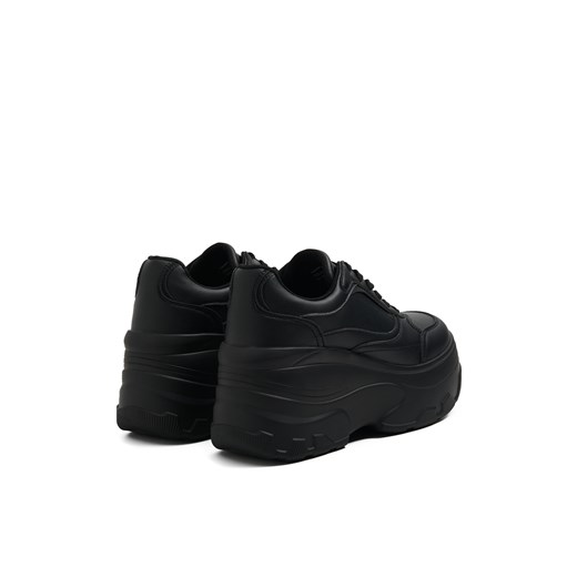 Cropp - Czarne sneakersy chunky - czarny Cropp 39 Cropp