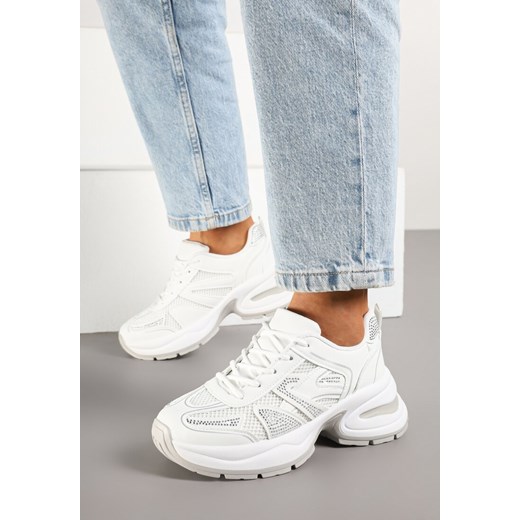 Białe Sneakersy na Piankowej Podeszwie Zdobione Cyrkoniami Raviel ze sklepu born2be.pl w kategorii Buty sportowe damskie - zdjęcie 177656041