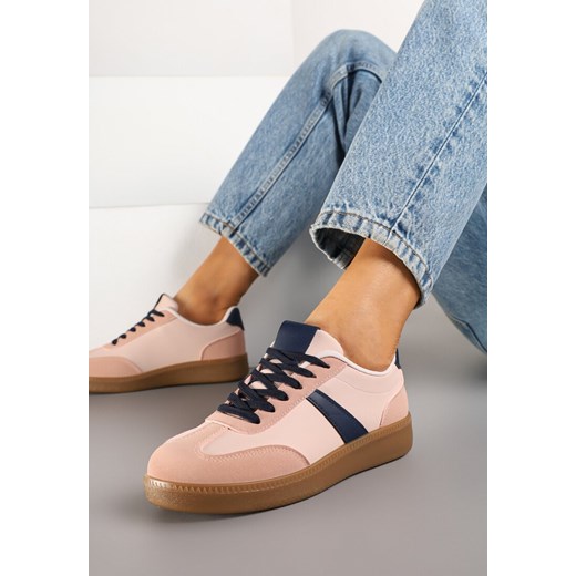 Różowo-Granatowe Sneakersy w Stylu Tenisówek Ozdobione Paskiem Elhanis ze sklepu born2be.pl w kategorii Buty sportowe damskie - zdjęcie 177658263