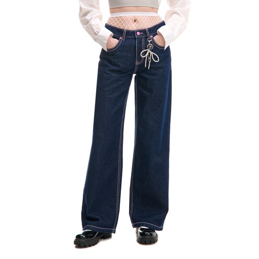Cropp - Granatowe jeansy baggy low waist w stylu vintage - granatowy ze sklepu Cropp w kategorii Jeansy damskie - zdjęcie 177701930
