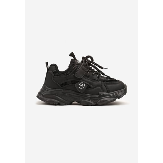 Czarne Buty Sportowe Sneakersy na Grubej Podeszwie z Ozdobną Naszywką Finresia ze sklepu born2be.pl w kategorii Buty sportowe dziecięce - zdjęcie 177720422