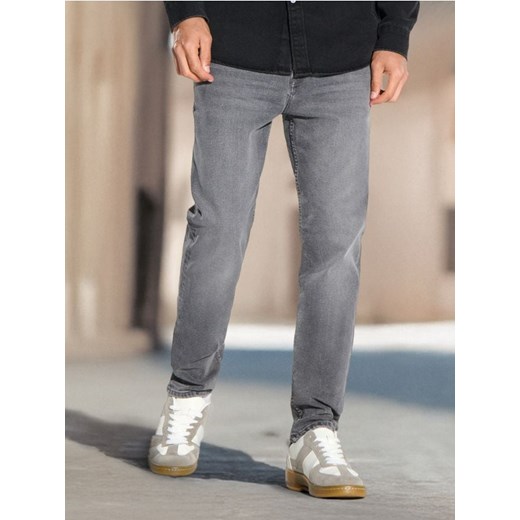 Sinsay - Jeansy chino slim fit - szary ze sklepu Sinsay w kategorii Jeansy męskie - zdjęcie 177786730