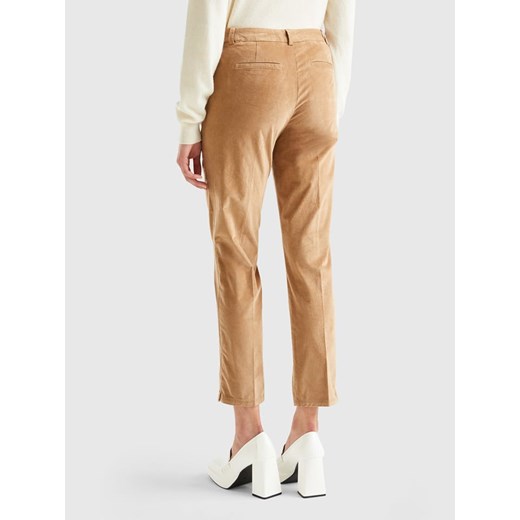 Benetton Spodnie chino w kolorze beżowym W48 wyprzedaż Limango Polska