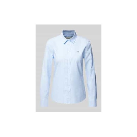 Bluzka koszulowa o kroju slim fit z wyhaftowanym logo ze sklepu Peek&Cloppenburg  w kategorii Koszule damskie - zdjęcie 177807142